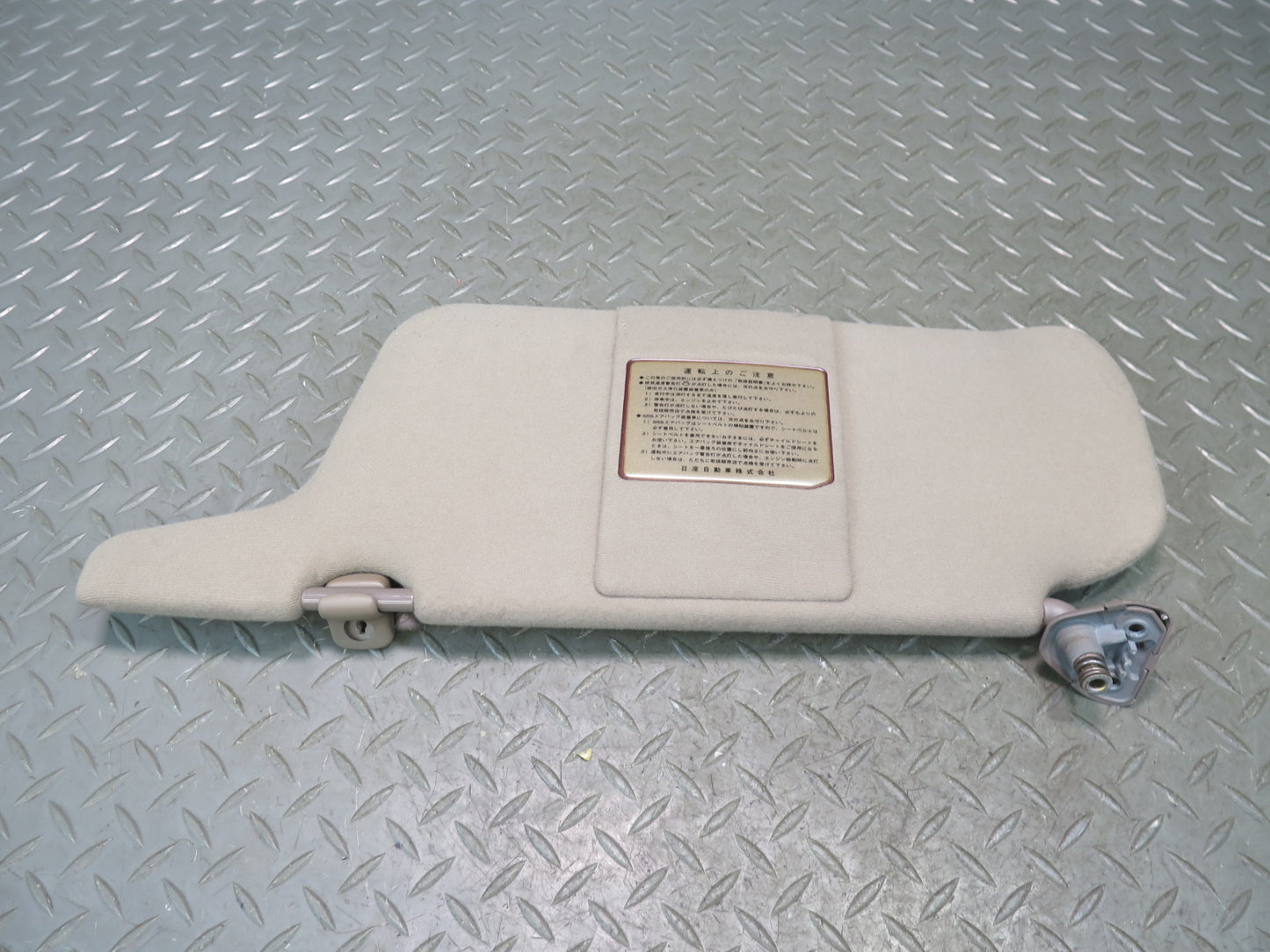 95-97 Nissan Gloria HY33 Front Left Right Sun Visor Set of 2 Brown OEM