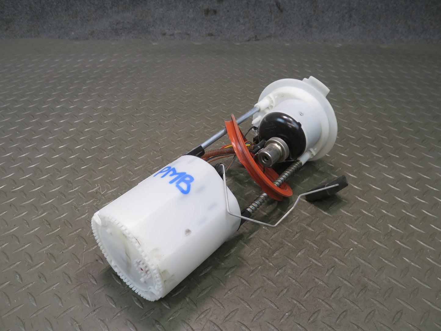 2015-2018 Porsche Macan Fuel Pump Level Sensor Assembly