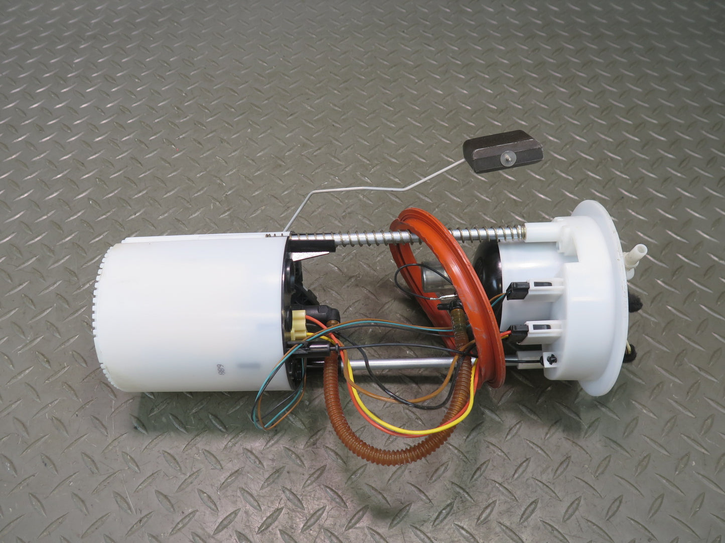 2015-2018 Porsche Macan Fuel Pump Level Sensor Assembly