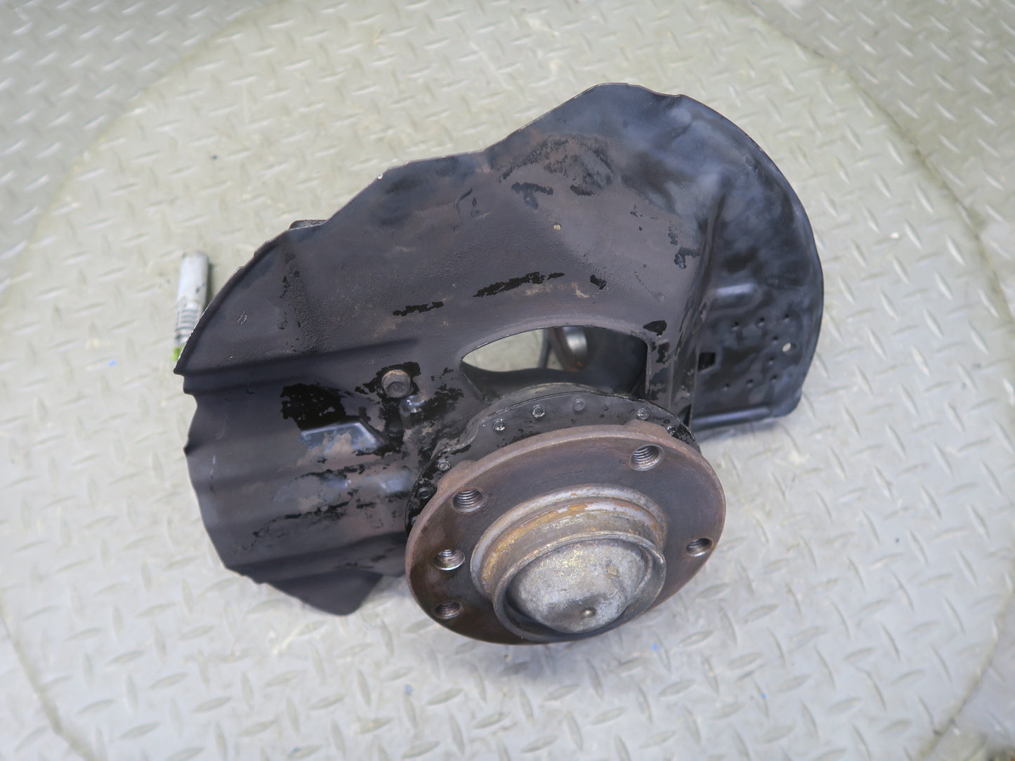 01-06 BMW E46 330ci RWD Front Left Spindle Knuckle Wheel Hub Bearing 119K OEM