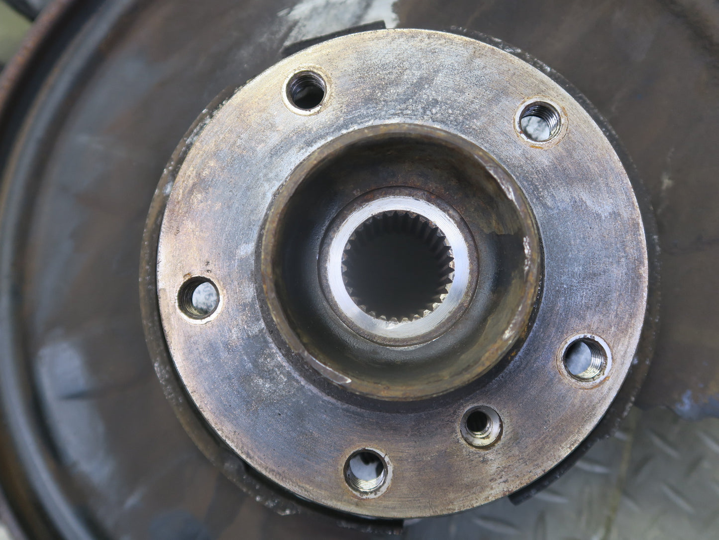 01-06 BMW E46 330ci RWD Rear Right Knuckle Wheel Hub Trailing Arm 119K Miles OEM