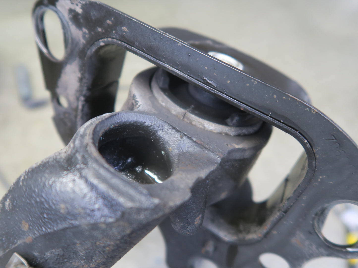 01-06 BMW E46 330ci RWD Rear Right Knuckle Wheel Hub Trailing Arm 119K Miles OEM