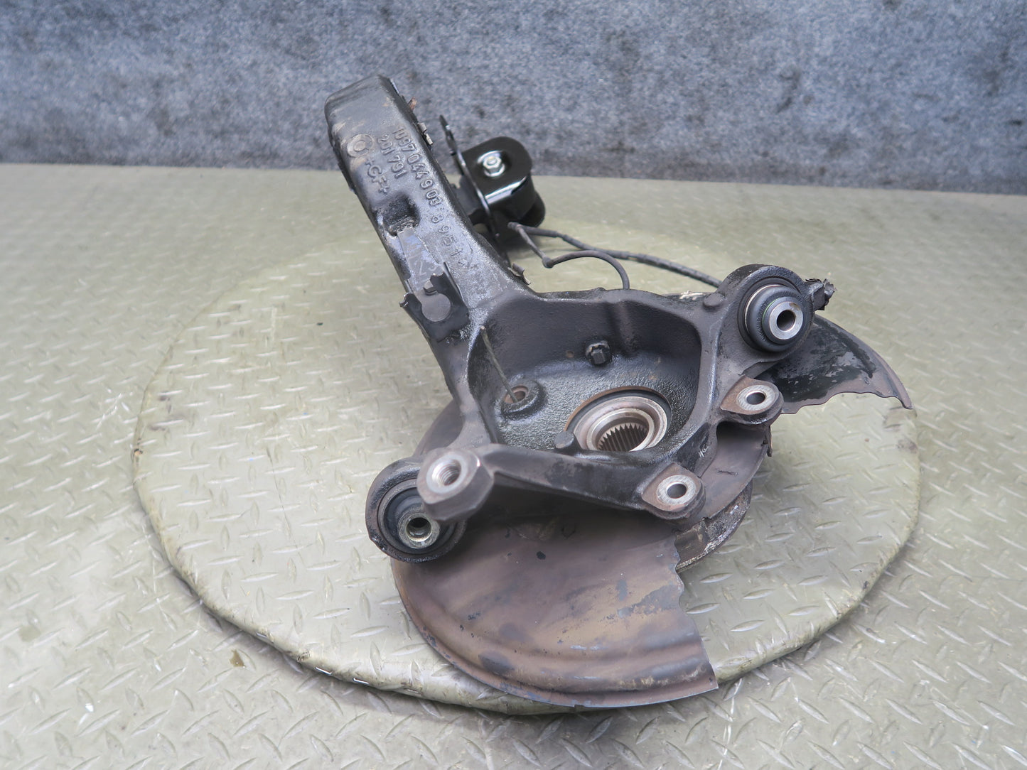 01-06 BMW E46 330ci RWD Rear Right Knuckle Wheel Hub Trailing Arm 119K Miles OEM