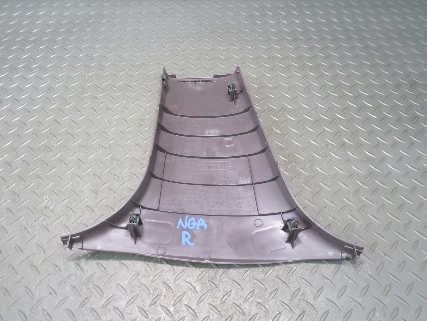 95-97 Nissan Gloria HY33 VIP Set of 2 Rear Lower B Pillar Trim Cover Brown OEM
