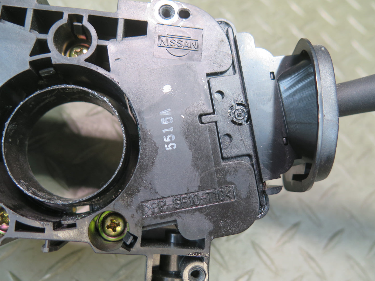 95-97 Nissan Gloria HY33 Steering Column Headlight Wiper Switch Assy OEM