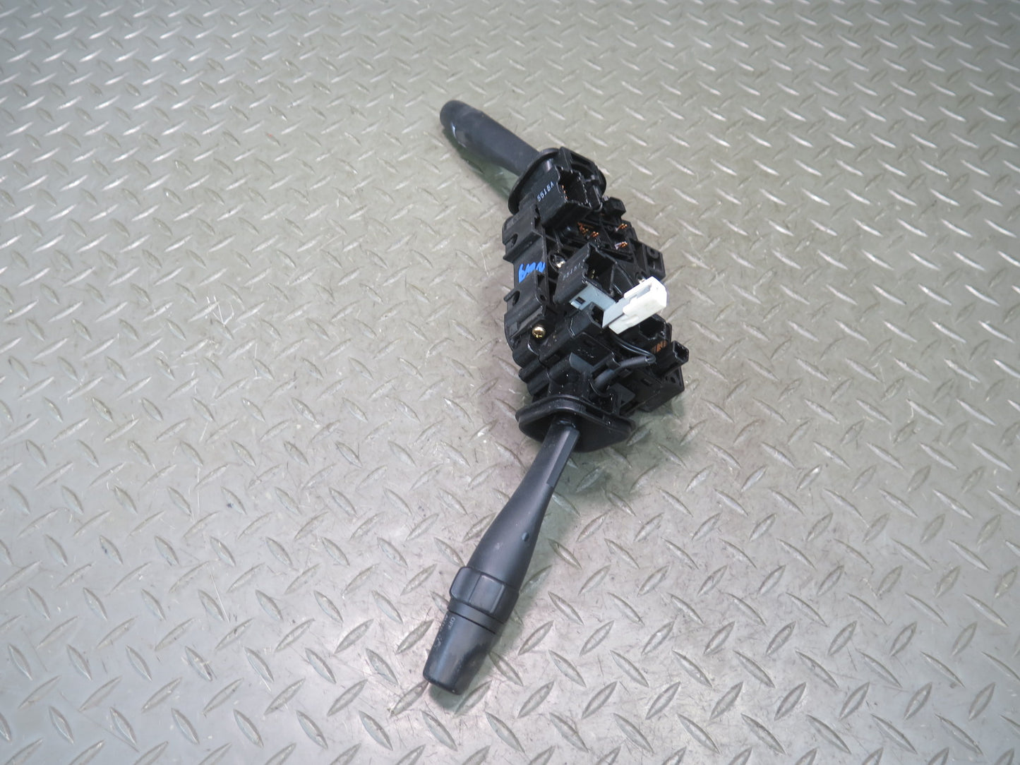 95-97 Nissan Gloria HY33 Steering Column Headlight Wiper Switch Assy OEM