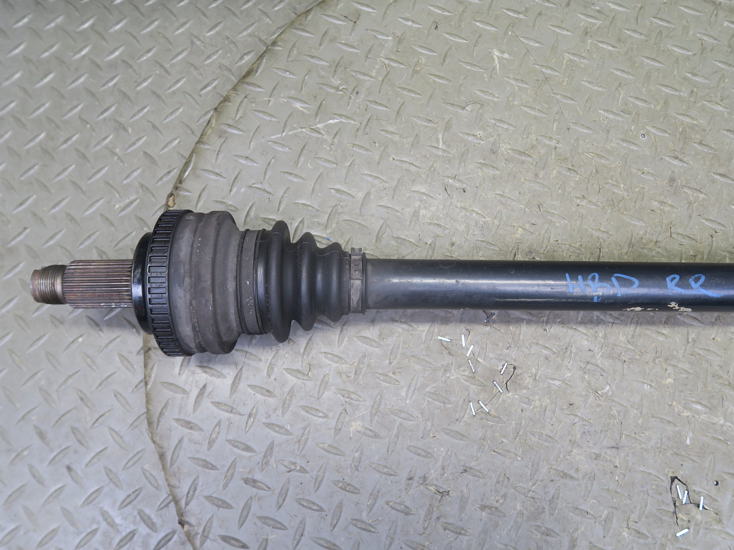 01-06 BMW E46 330Ci M54 RWD A/T Rear Right Suspension Axle Shaft 7505290 OEM