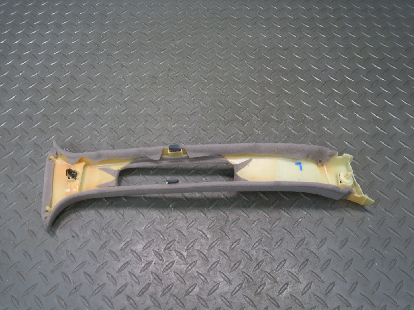 95-97 Nissan Gloria HY33 VIP Set of 2 Rear Upper B Pillar Trim Cover Brown OEM