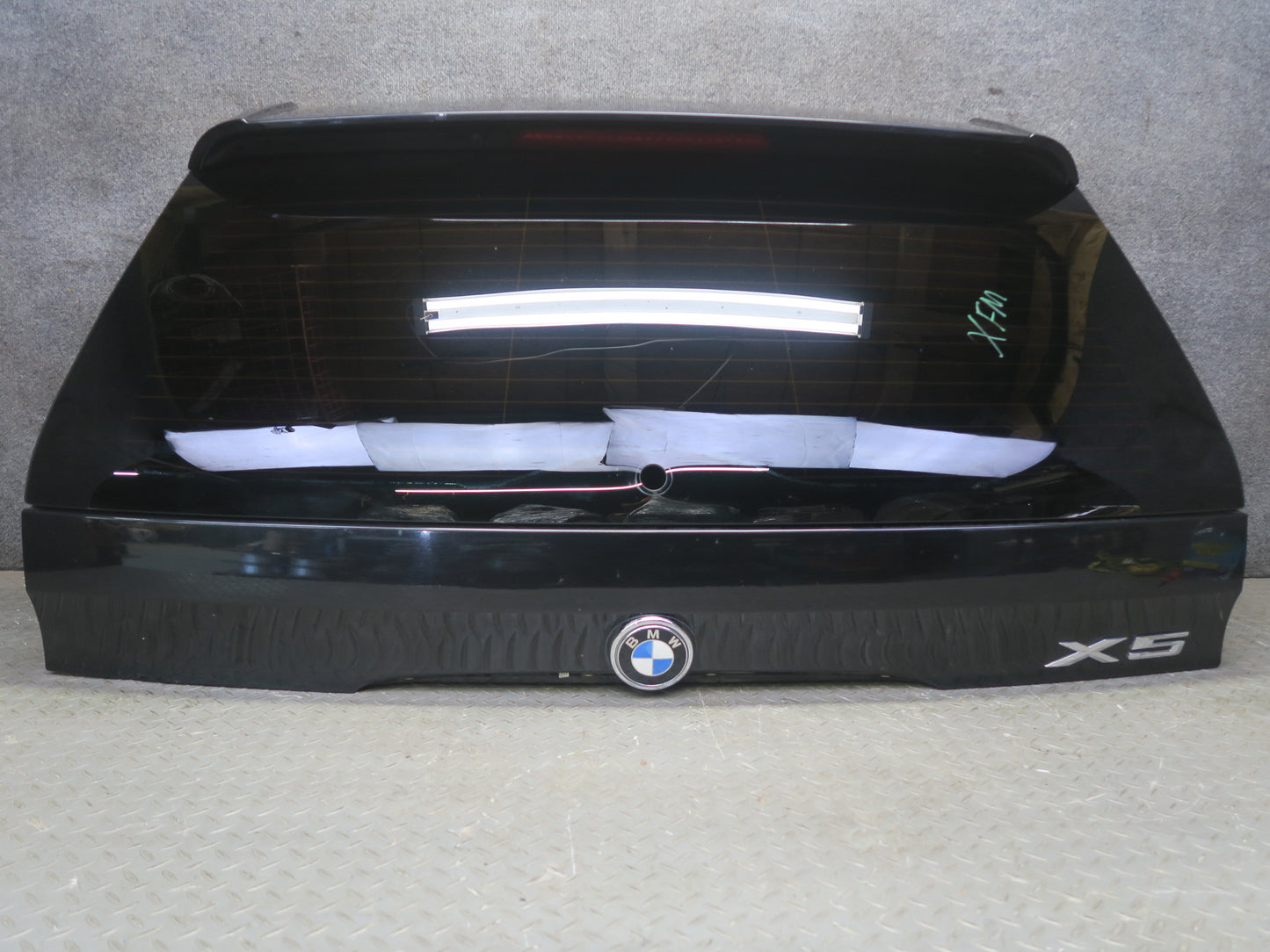 00-06 BMW E53 X5 Rear Trunk Lid Liftgate Upper Panel w Glass Black OEM