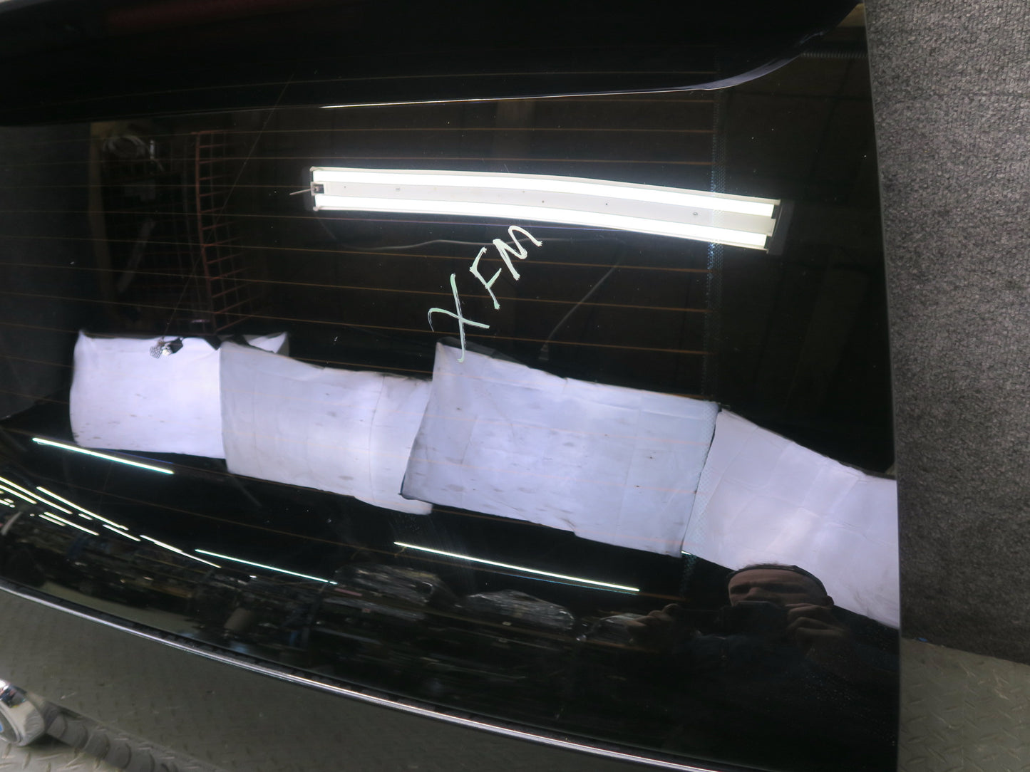 00-06 BMW E53 X5 Rear Trunk Lid Liftgate Upper Panel w Glass Black OEM