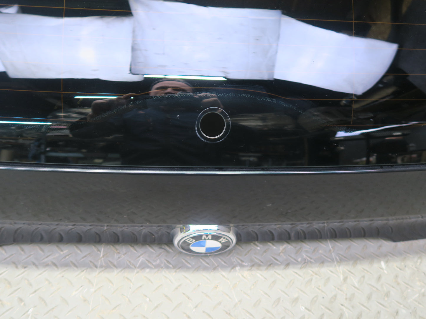 00-06 BMW E53 X5 Rear Trunk Lid Liftgate Upper Panel w Glass Black OEM