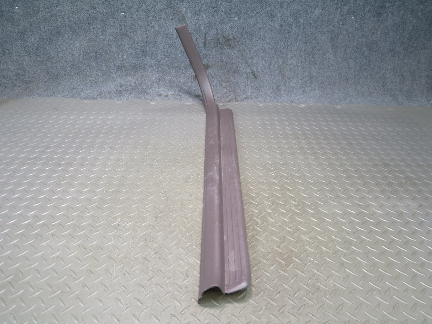 95-97 Nissan Gloria HY33 Set of 4 Front & Rear Door Scuff Sill Plate Trim OEM
