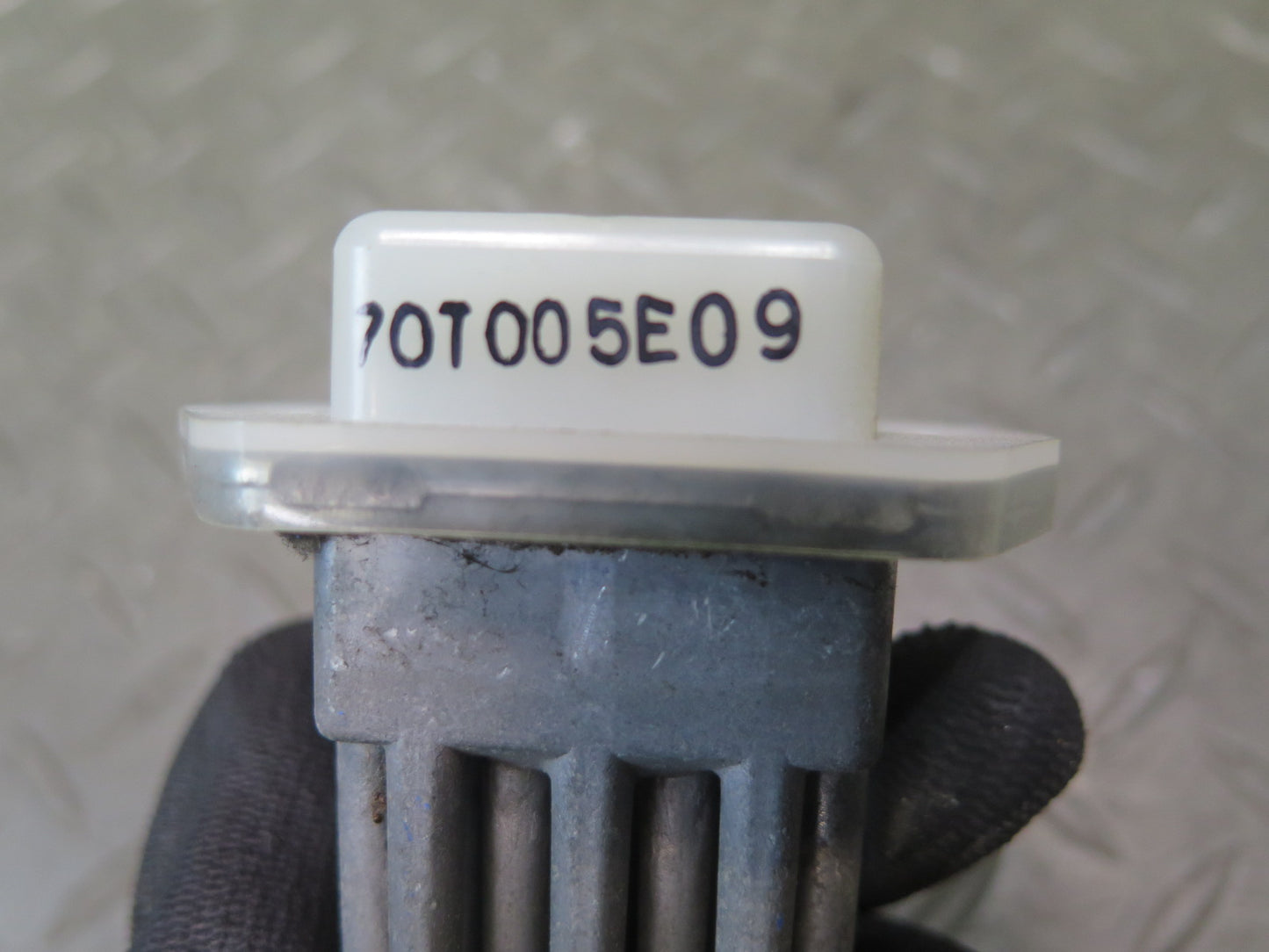 95-97 Nissan Gloria Cedric HY33 AC Heater Blower Motor Fan Resistor OEM