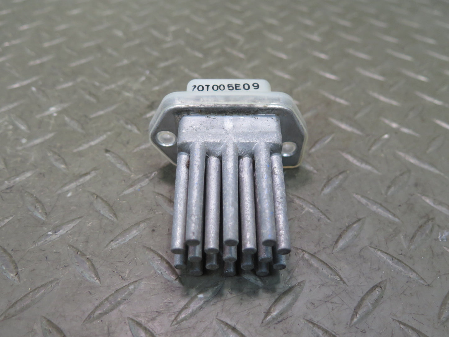 95-97 Nissan Gloria Cedric HY33 AC Heater Blower Motor Fan Resistor OEM