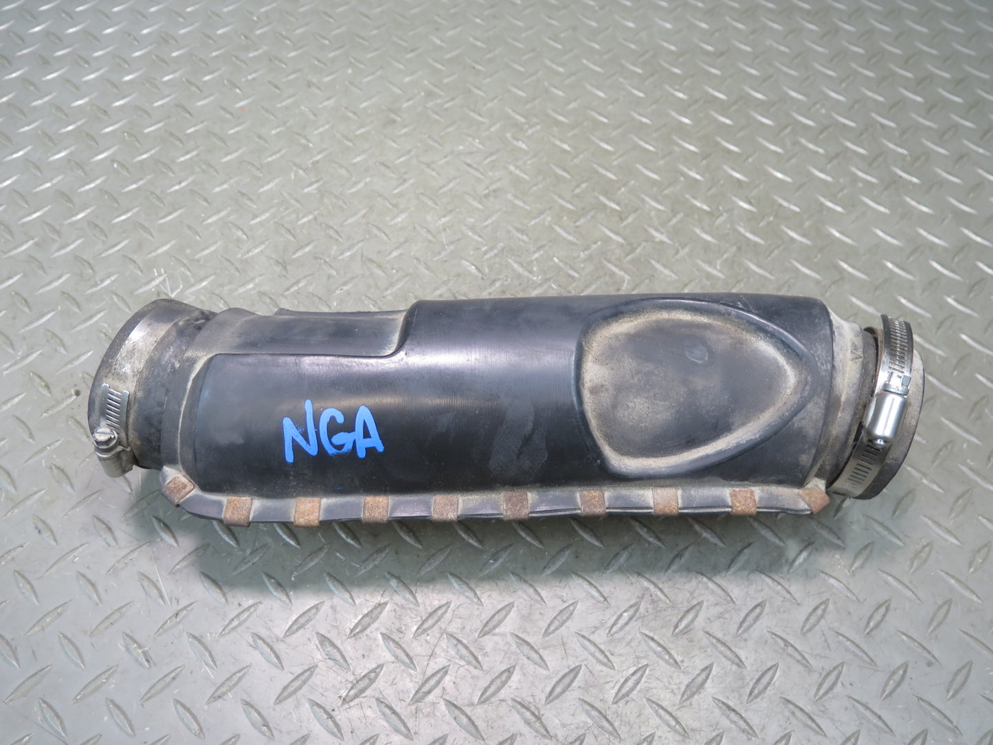 95-97 Nissan Gloria HY33 VQ30DET Turbo Intercooler Air Pipe Line Tube OEM