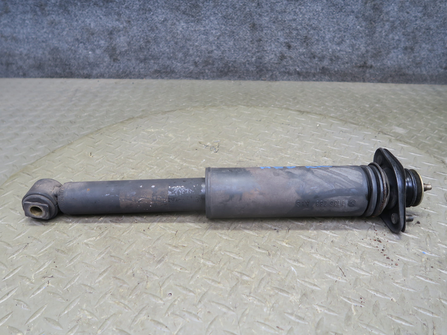 01-06 BMW E46 330Ci Convertible Set of 2 Rear Sachs Strut Shock Absorber OEM