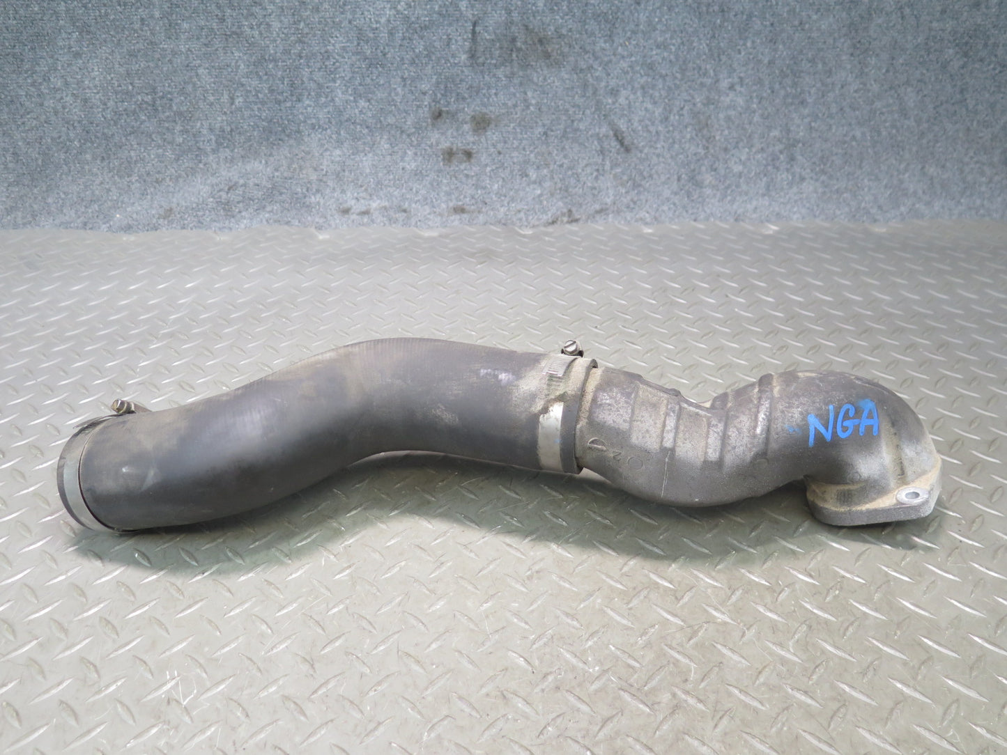 95-97 Nissan Gloria HY33 VQ30DET Turbo Right Intercooler Air Hard Pipe Line OEM