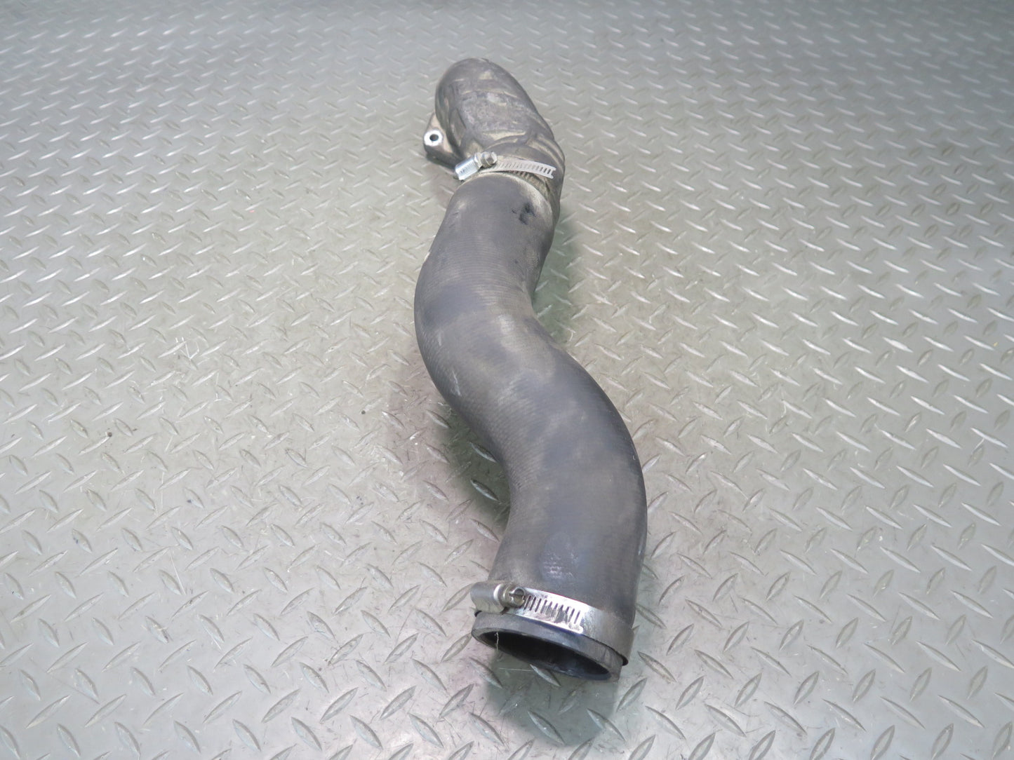 95-97 Nissan Gloria HY33 VQ30DET Turbo Right Intercooler Air Hard Pipe Line OEM