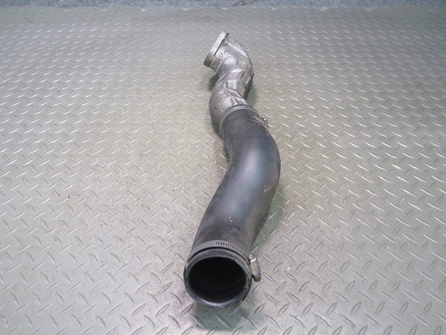 95-97 Nissan Gloria HY33 VQ30DET Turbo Right Intercooler Air Hard Pipe Line OEM
