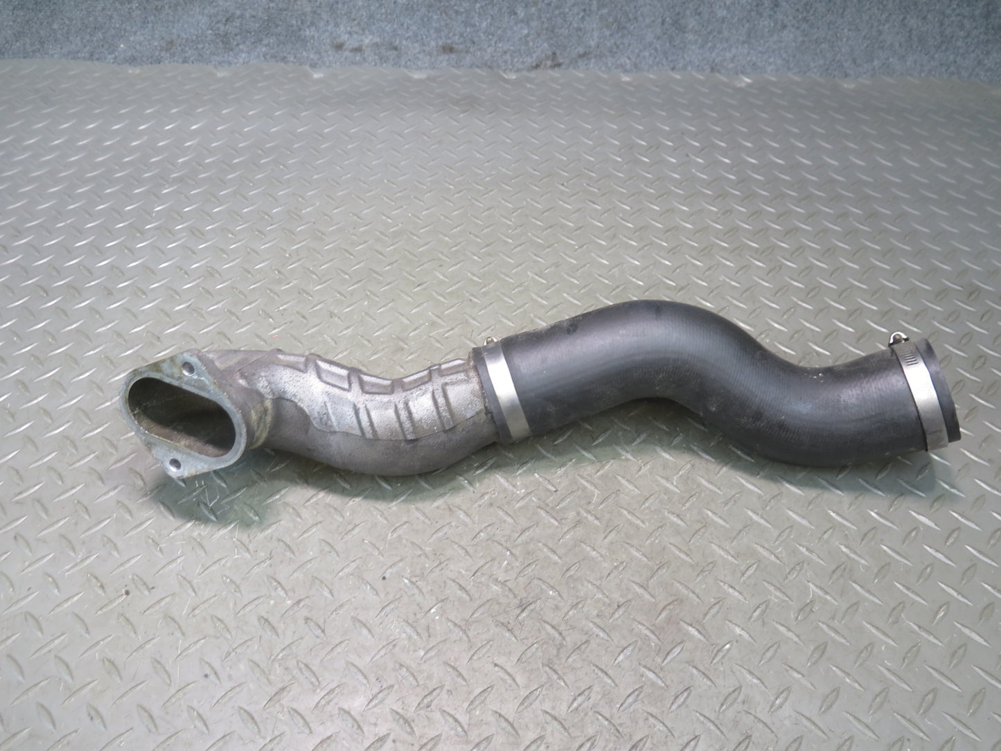 95-97 Nissan Gloria HY33 VQ30DET Turbo Right Intercooler Air Hard Pipe Line OEM