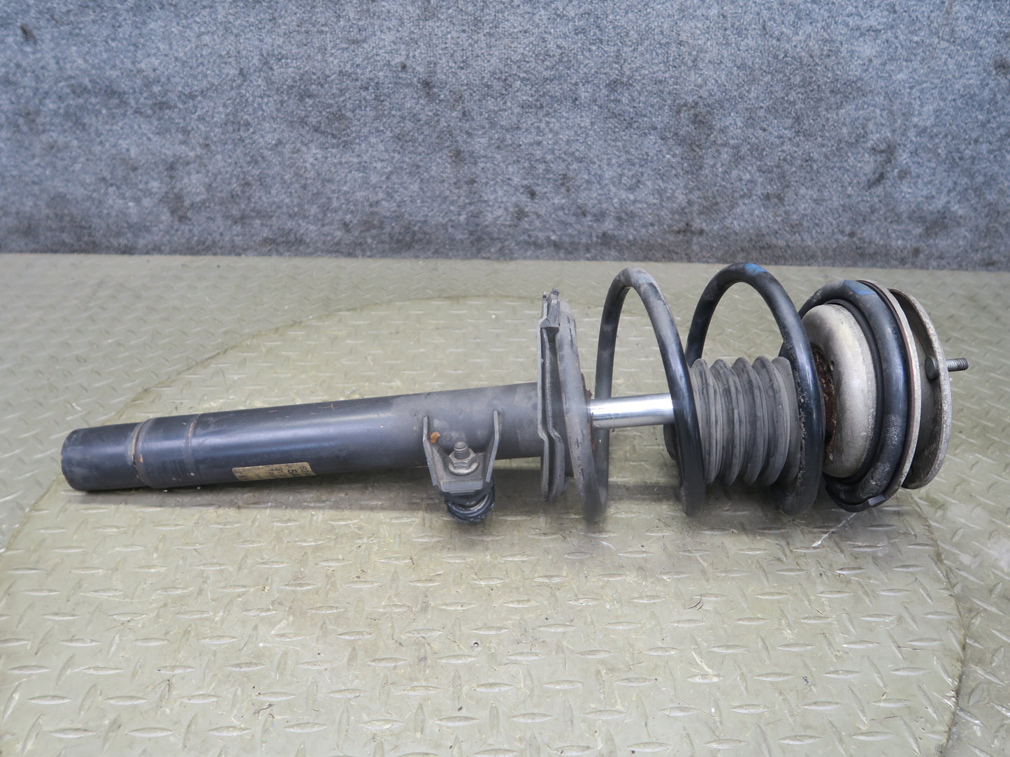 01-06 BMW E46 330Ci Convertible Front Left & Right Strut Shock Absorber Set OEM