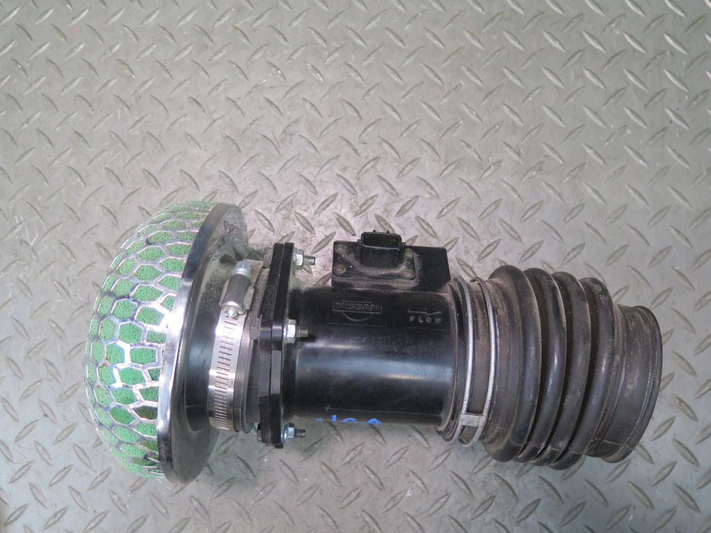 95-97 Nissan Gloria HY33 VQ30DET Air Intake Cleaner Filter w MAF Sensor OEM