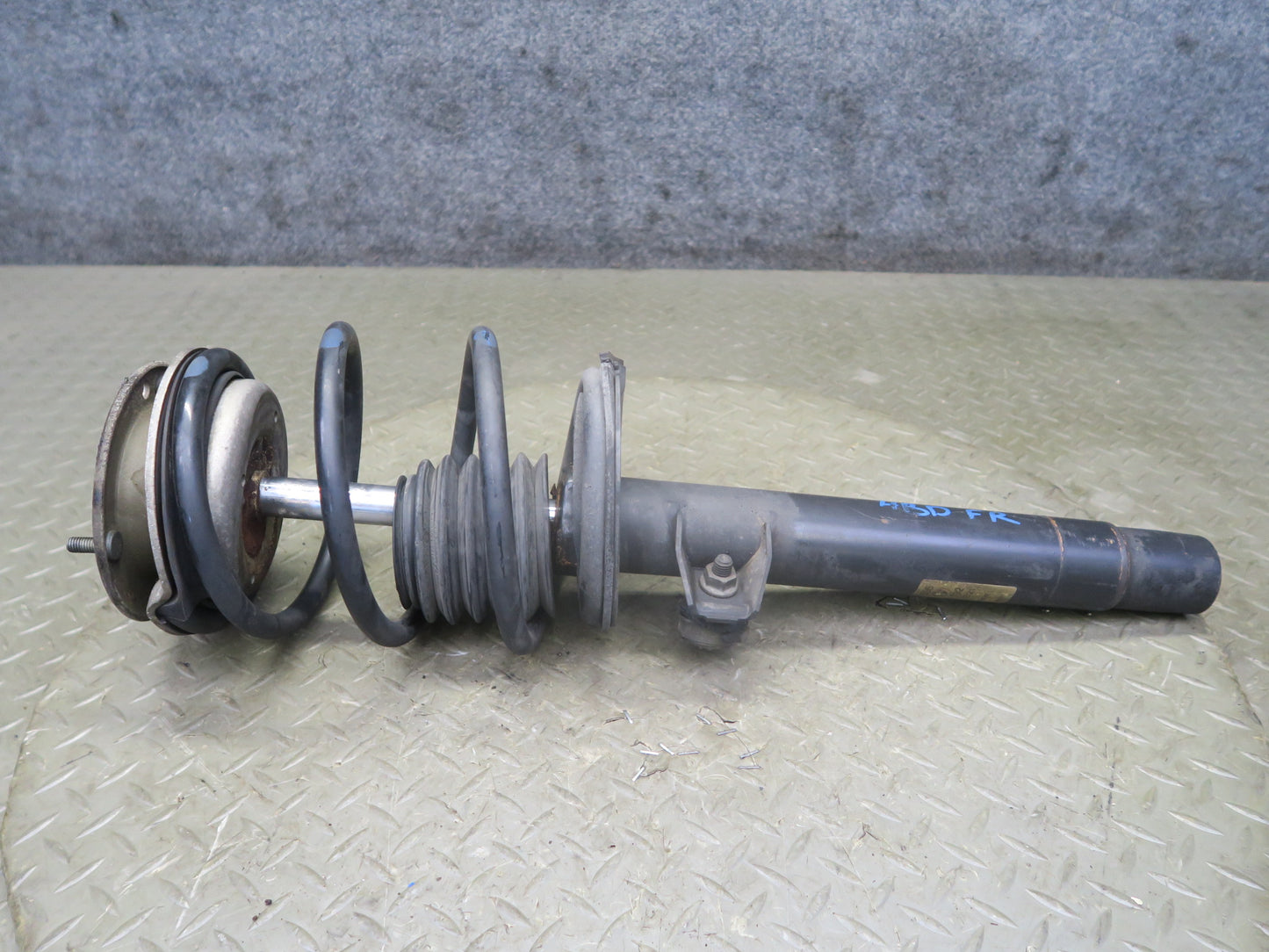 01-06 BMW E46 330Ci Convertible Front Left & Right Strut Shock Absorber Set OEM