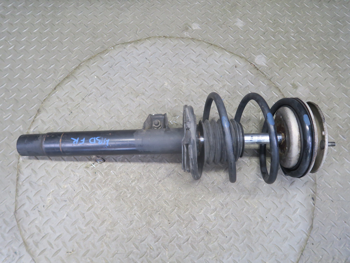 01-06 BMW E46 330Ci Convertible Front Left & Right Strut Shock Absorber Set OEM
