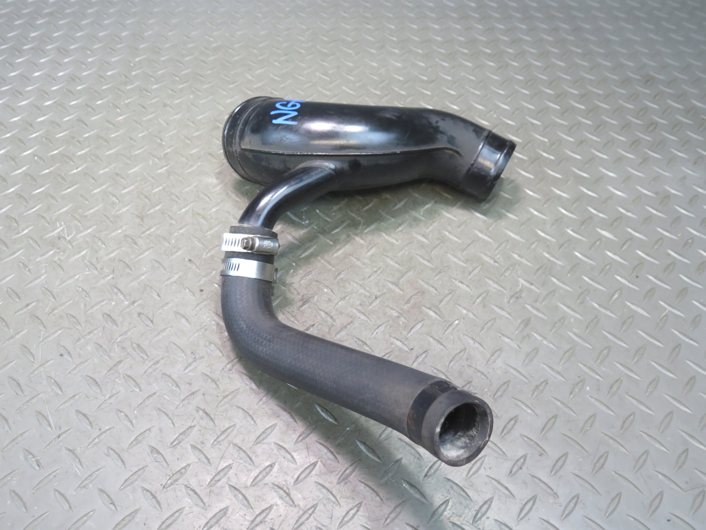 95-97 Nissan Gloria HY33 VQ30DET Turbo Left Intercooler Air Hard Pipe Line OEM