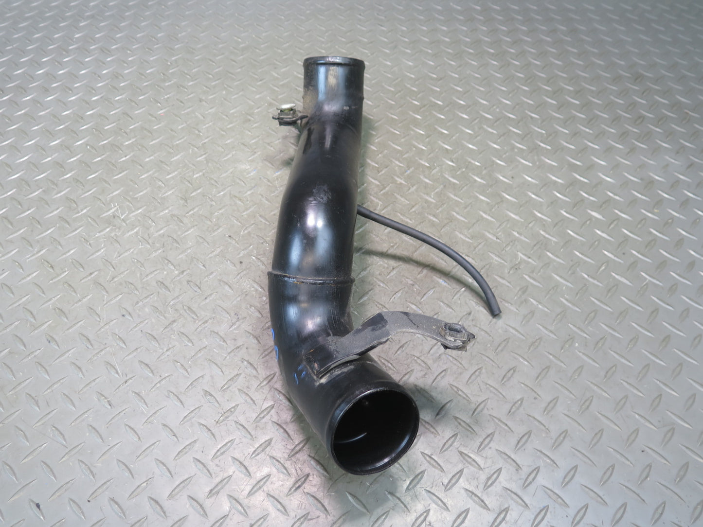 95-97 Nissan Gloria HY33 VQ30DET Turbo Right Intercooler Air Hard Pipe Line OEM