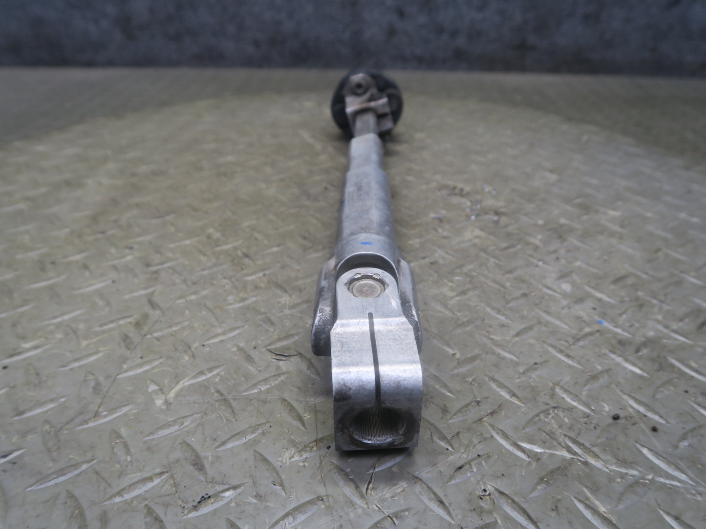 01-06 BMW E46 330Ci Steering Column U Joint Linkage Shaft OEM