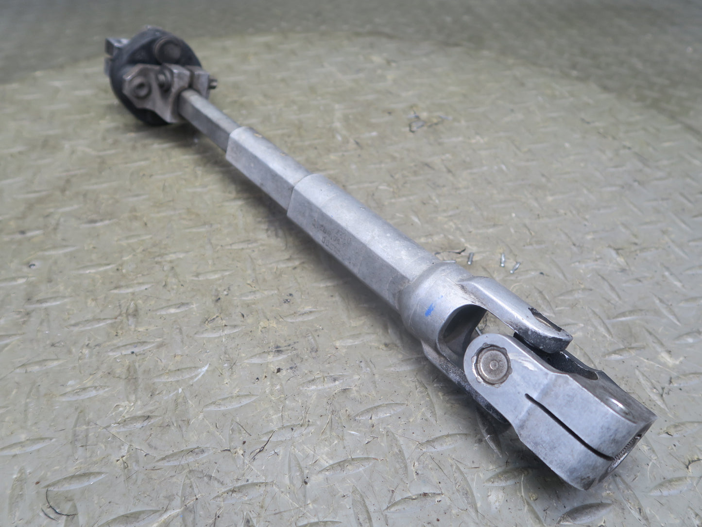 01-06 BMW E46 330Ci Steering Column U Joint Linkage Shaft OEM