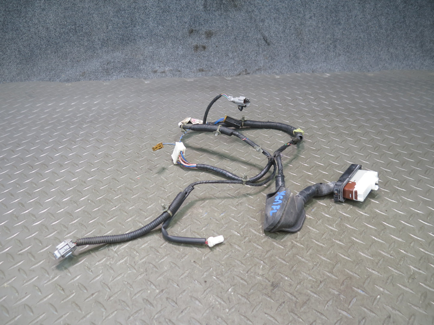 95-97 Nissan Gloria HY33 VIP Front Left Door Wire Wiring Harness 24125-4P000 OEM