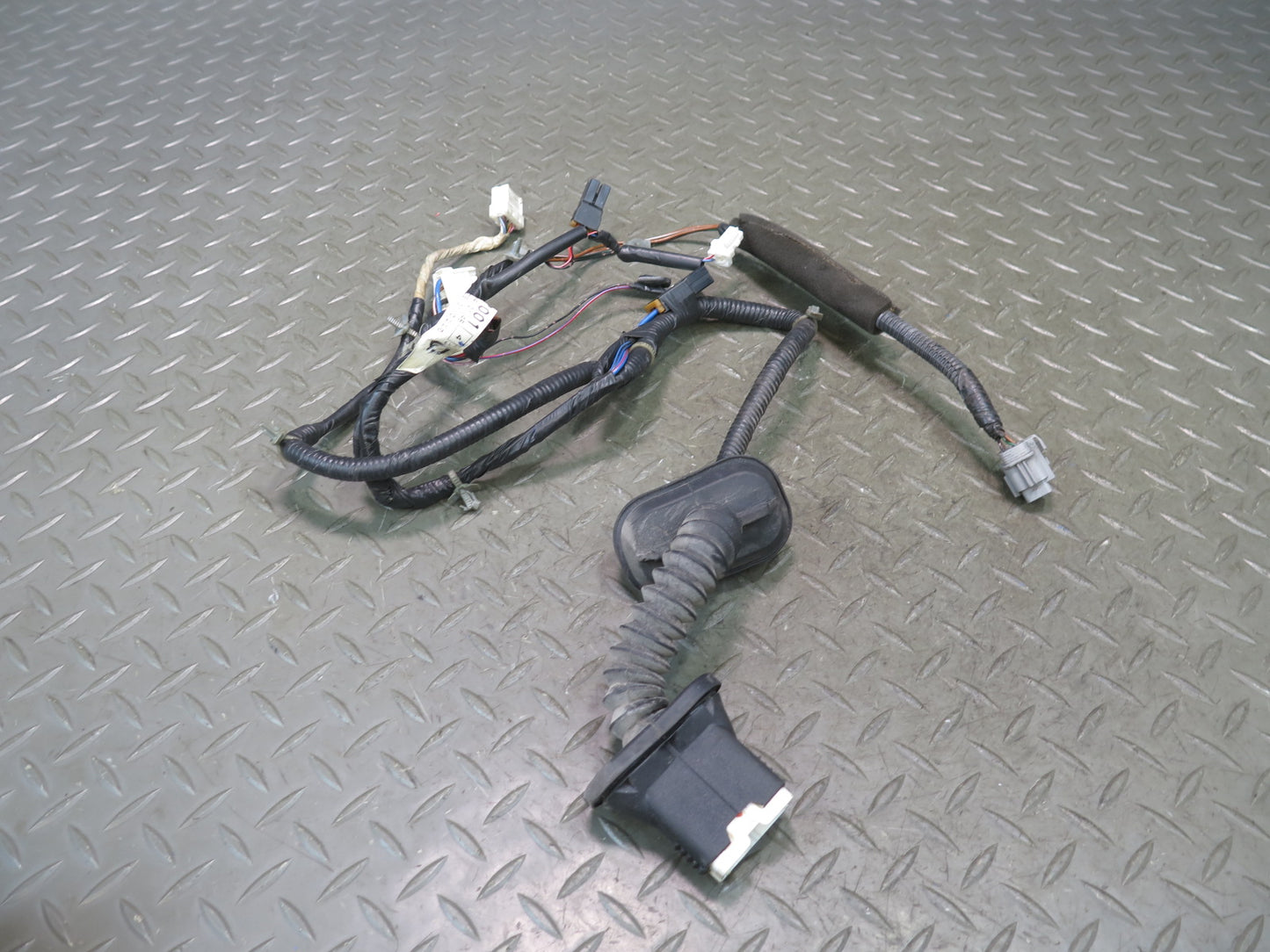 95-97 Nissan Gloria HY33 VIP Rear Left Door Wire Wiring Harness OEM