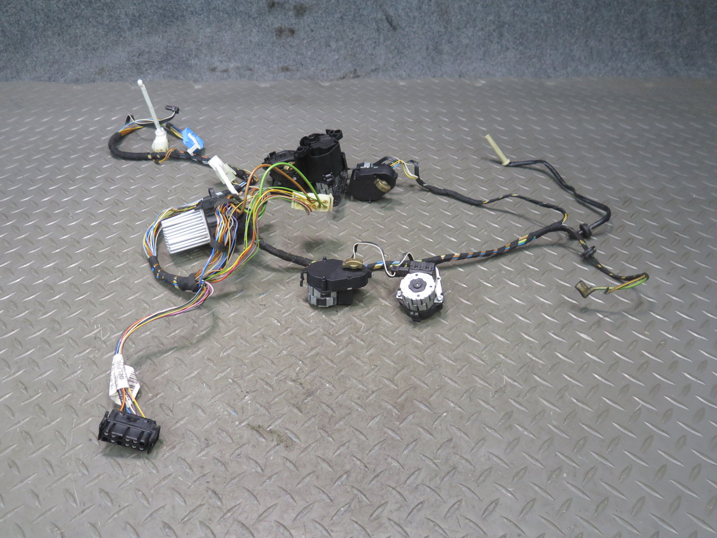 96-99 BMW E36 328iC A/C Heater Flap Servo Door Actuator Motor Wiring Set OEM