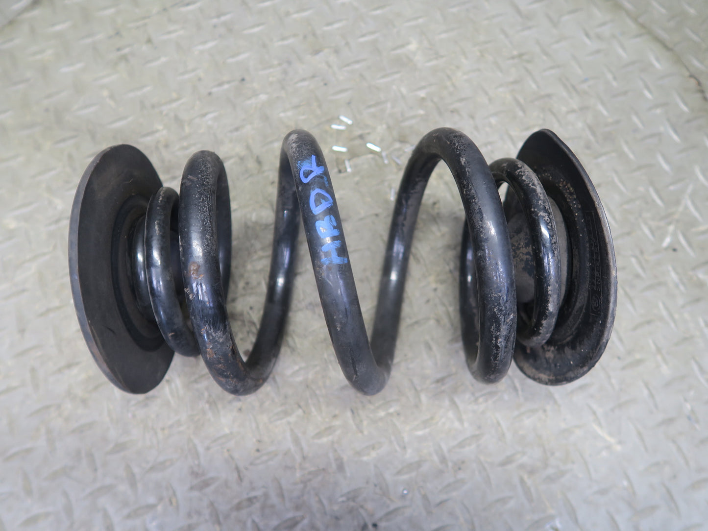01-06 BMW E46 330Ci Convertible Set of 2 Rear Left & Right Coil Spring OEM
