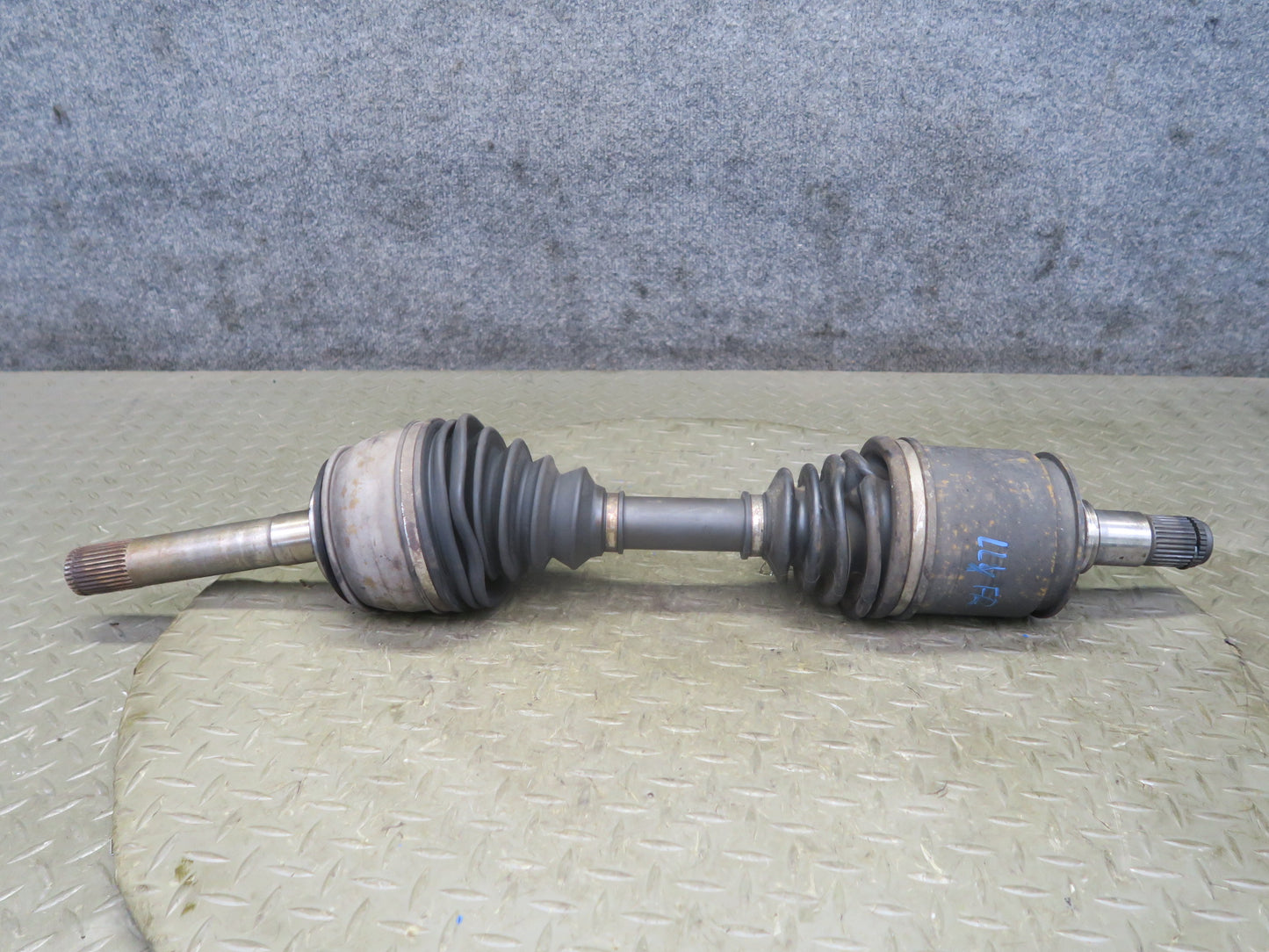 1998-2007 Lexus UZJ100L LX470 AWD Front Right Pass Side Suspension Axle Shaft