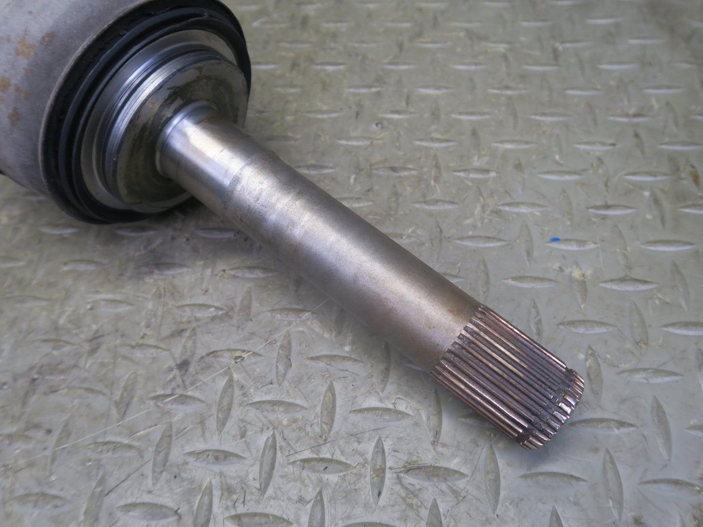 1998-2007 Lexus UZJ100L LX470 AWD Front Right Pass Side Suspension Axle Shaft