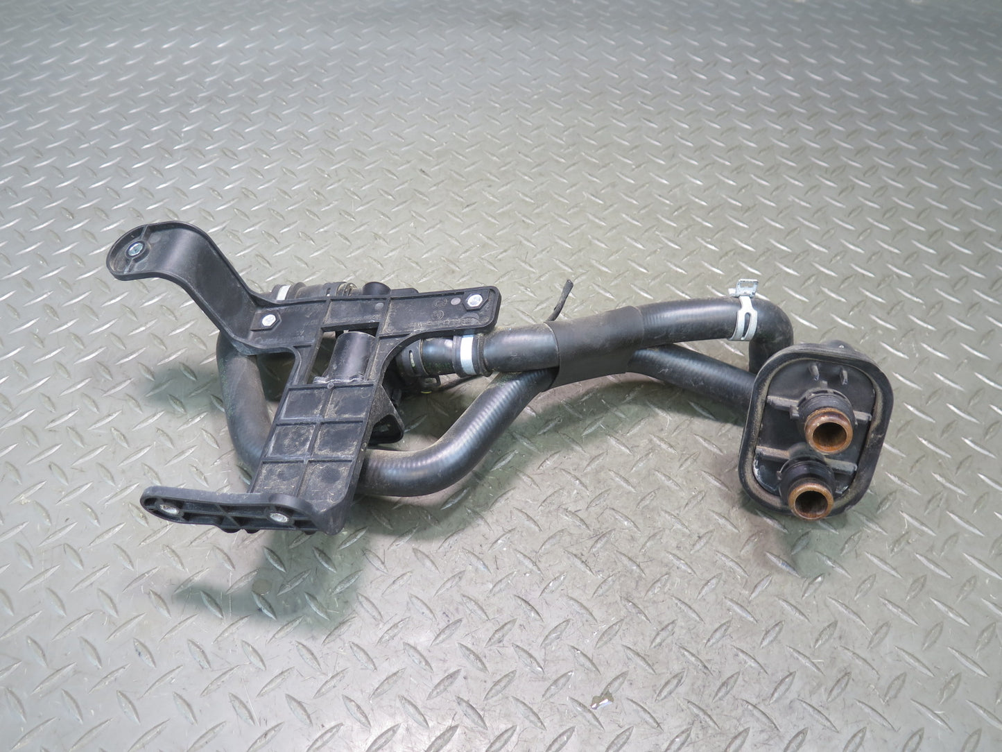 2015-2018 Porsche Macan Turbo Hvac Heater Control Solenoid Valve W/ Hose Assy