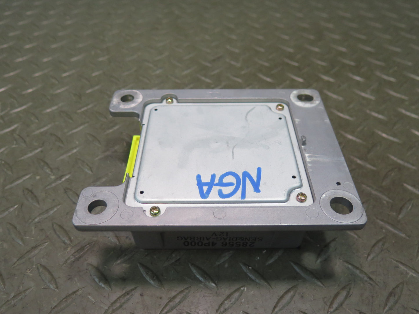 96-97 NISSAN GLORIA HY33 AIR BAG SRS COMPUTER UNIT OEM