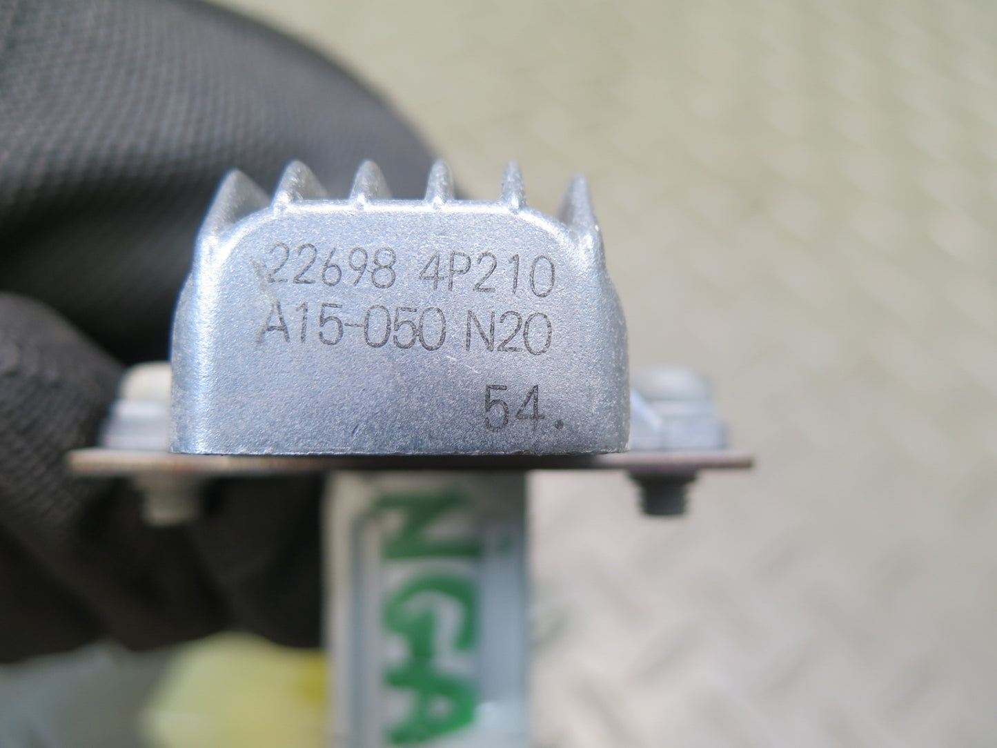 95-97 Nissan Gloria VQ30DET Turbo Fuel Pump Resistor Module 22698-4P210 OEM