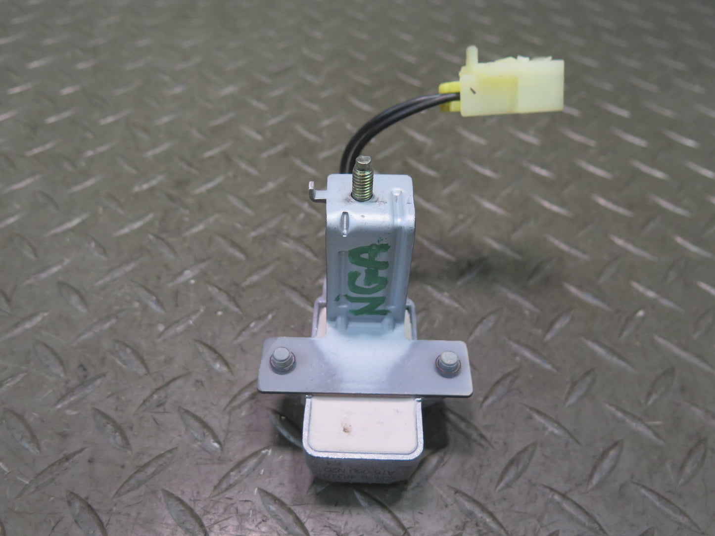 95-97 Nissan Gloria VQ30DET Turbo Fuel Pump Resistor Module 22698-4P210 OEM