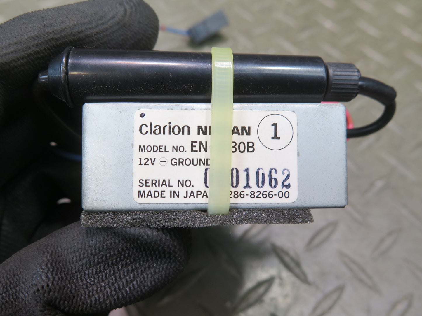 95-97 Nissan Gloria HY33 VIP Audio Radio Antenna Amplifier OEM