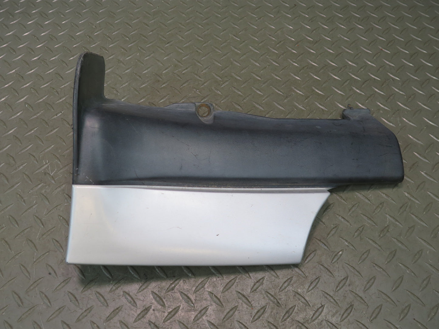 95-97 Nissan Gloria HY33 Front Left & Right MUD Flap Guard Set OEM