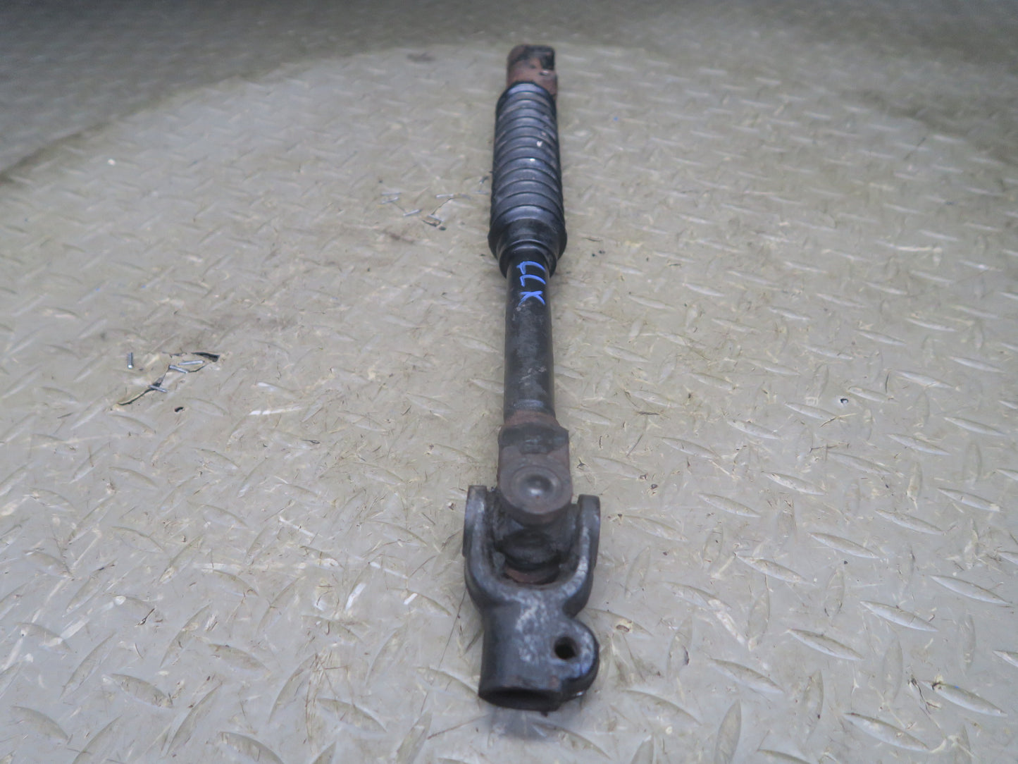 2003-2007 Lexus UZJ100L LX470 Steering Column U Joint Linkage Shaft