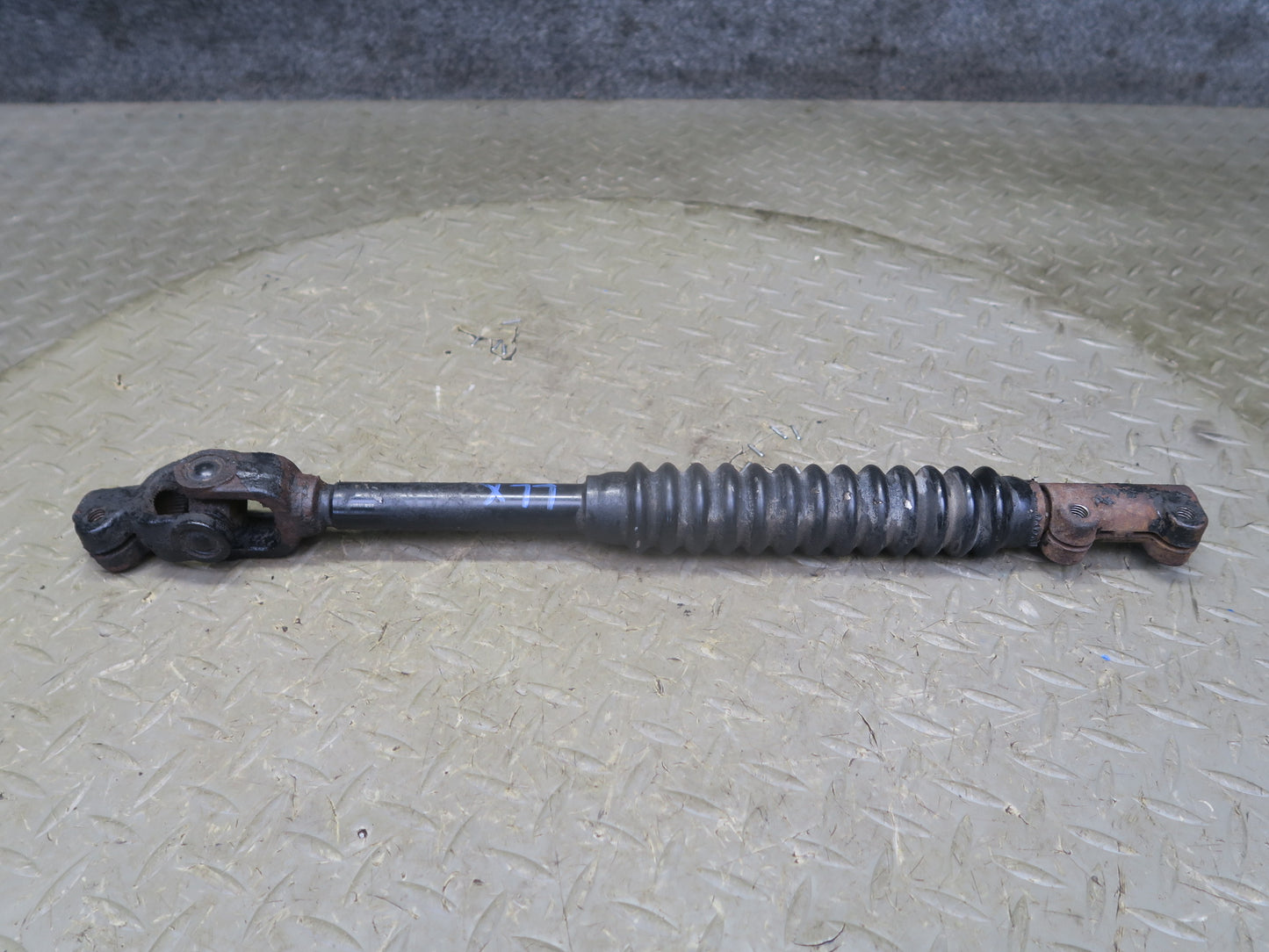2003-2007 Lexus UZJ100L LX470 Steering Column U Joint Linkage Shaft