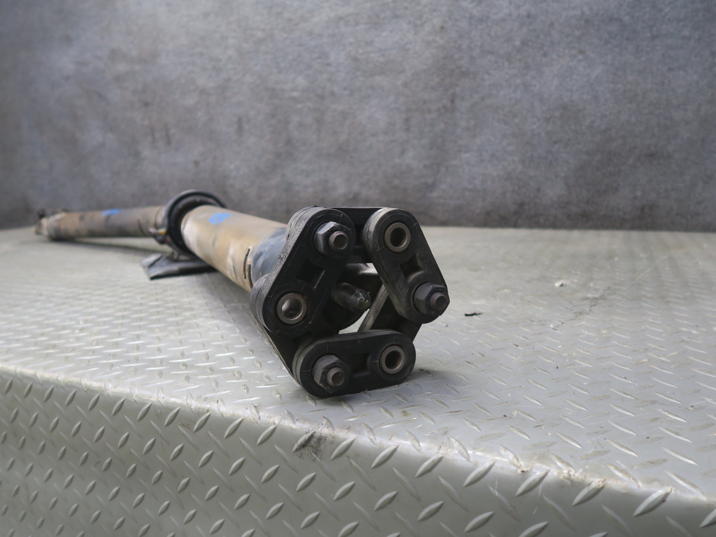 95-97 Nissan Gloria HY33 VQ30DET A/T RWD Rear Drive Shaft Driveshaft 60K OEM