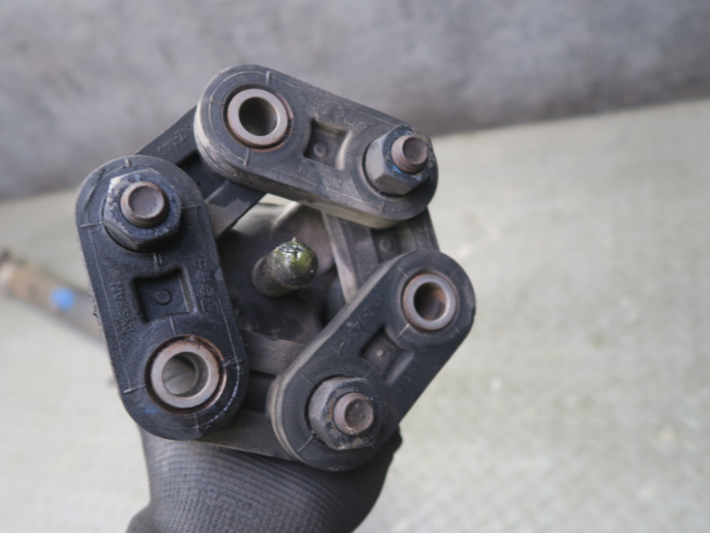 95-97 Nissan Gloria HY33 VQ30DET A/T RWD Rear Drive Shaft Driveshaft 60K OEM