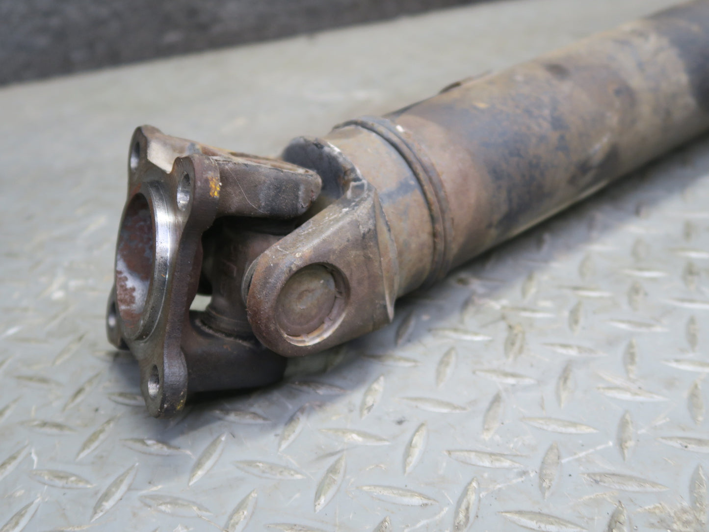 95-97 Nissan Gloria HY33 VQ30DET A/T RWD Rear Drive Shaft Driveshaft 60K OEM