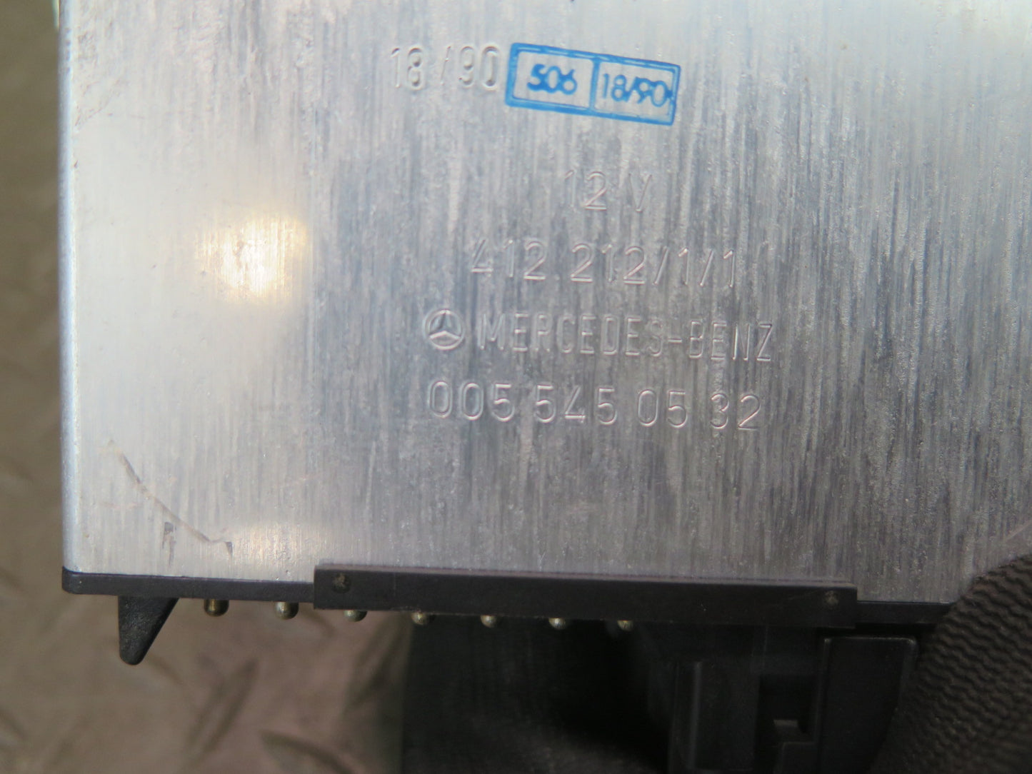 86-93 Mercedes W124 300E Cruise Control Module 0055450532 OEM